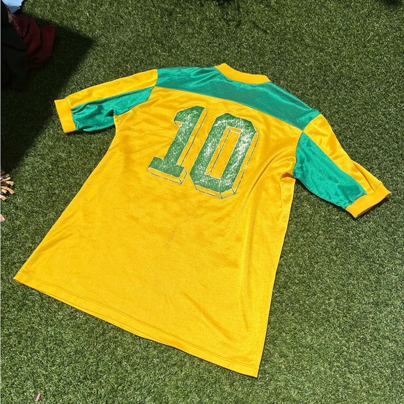 VTG 70’s PUMA Yellow & Green Soccer Jersey - Picture 5 of 7